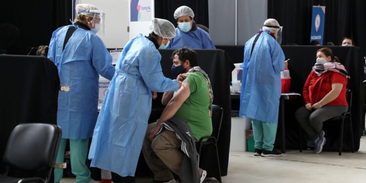 Quienes perdieron turno de vacunación deben ir al Hospital