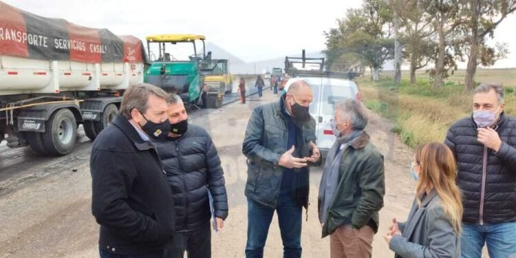 Perotti recorrió la obra de la RP 70 y anunció más obras para la ciudad