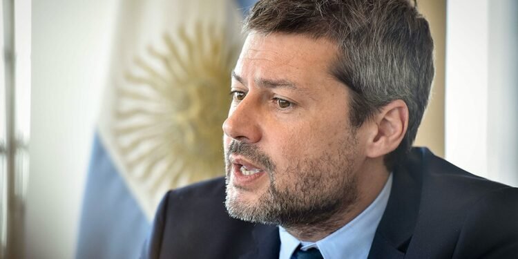 Lammens: «El turismo está permitido, pero no va a ser alentado»