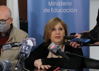 Organizan en Rafaela y en la provincia el retorno a la presencialidad plena en las escuelas