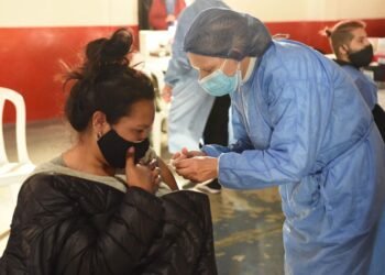 Llegan 4 mil dosis de AstraZéneca para completar esquemas a rafaelinos