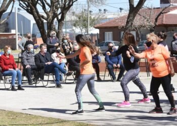 Se reanudan los talleres barriales que organiza el municipio