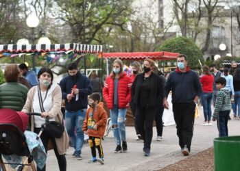 Se realizó un nuevo encuentro de Plaza Feria en el centro de la ciudad