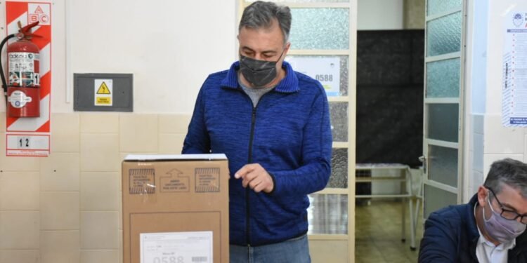 Se vota con normalidad en todas las escuelas de la ciudad