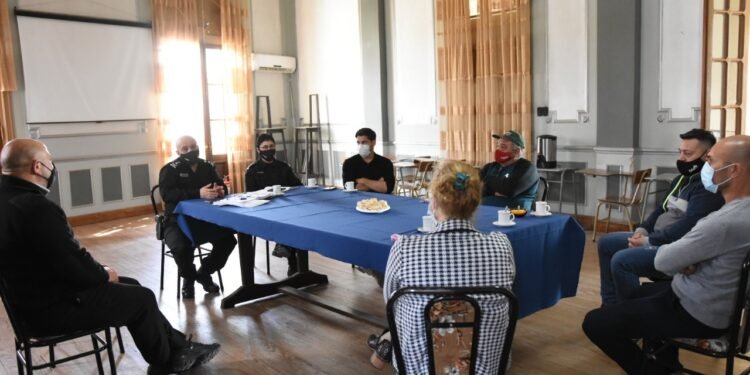 Autoridades de seguridad se reunieron con titulares de empresas de remises