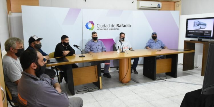 Mecánicos del municipio se capacitaron en nuevas herramientas