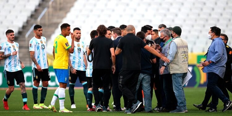 La Anvisa acusó a empleado de la AFA de falsificar las declaraciones juradas de los futbolistas