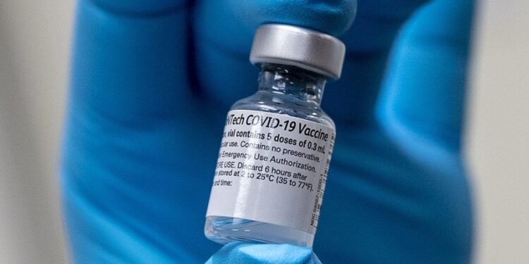 La provincia recibió el primer lote de vacunas Pfizer