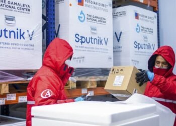 Llegan a Rafaela segundos componentes de Sputnik V para completar esquemas