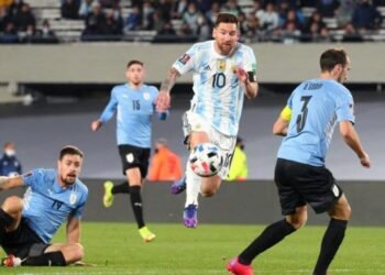 Tras la gran victoria ante Uruguay, Argentina espera por el choque ante Perú