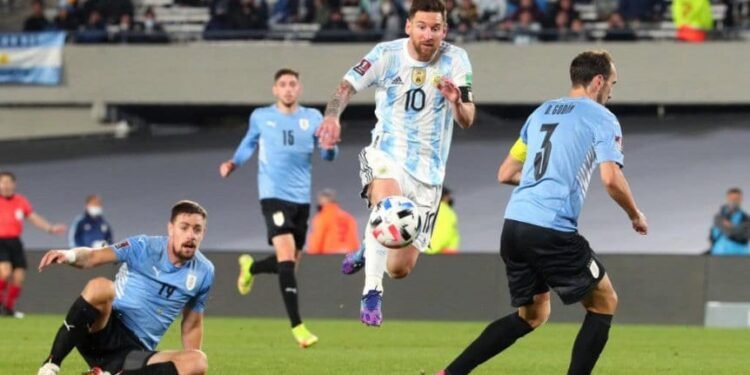Tras la gran victoria ante Uruguay, Argentina espera por el choque ante Perú