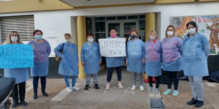 Cierra el geriátrico San Francisco de Asís y el PAMI busca reubicar a 53 abuelos