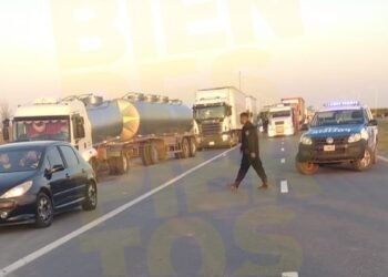 En la víspera del fin de semana largo, demoras en la Autovía 19