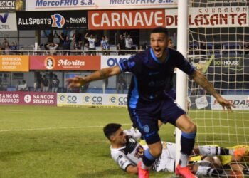 Atlético volvió al triunfo, en el estreno del interinato de Del Bono}{cl