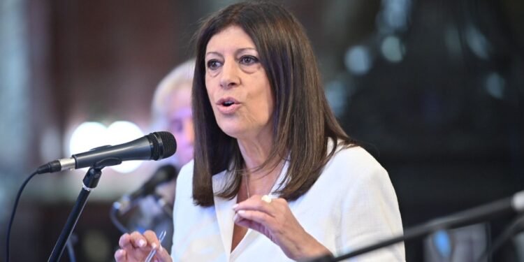 Clara García: «Queremos llegar al Congreso para decirle basta a una forma de gobernar que está agotada»