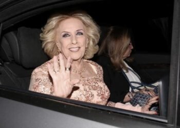 En su cuarto día de internación, Mirtha Legrand «continúa evolucionando favorablemente»