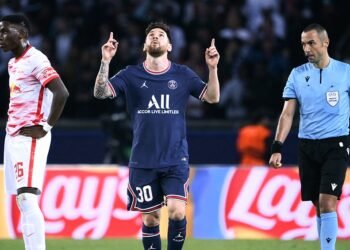 Dos goles de Messi en una ajustada victoria del PSG ante Leipzig