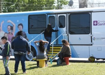 El Ómnibus Sanitario vuelve al recorrido de Rafaela en Acción