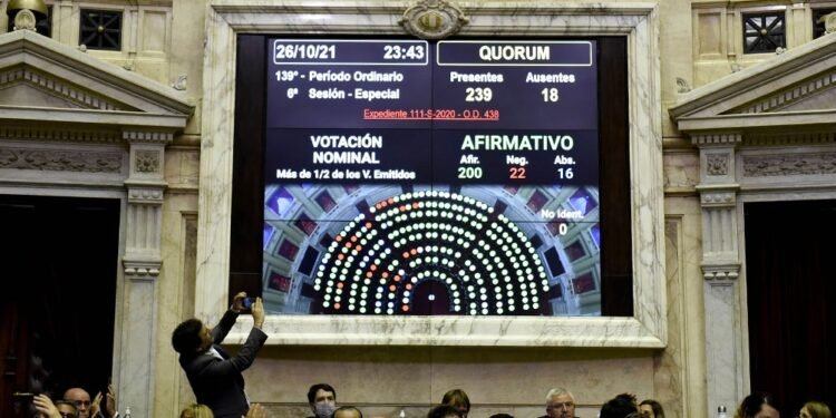 Sancionaron la ley de etiquetado frontal de los alimentos