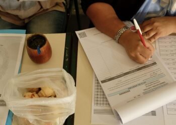 Cerraron los comicios en todo el país con al menos un 71% de participación