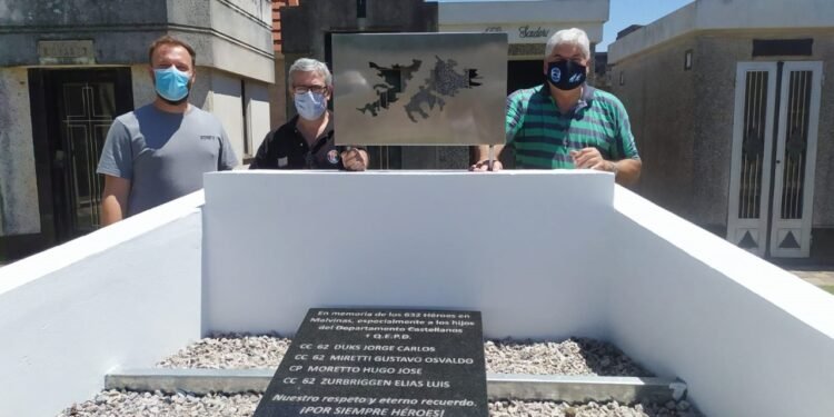 Construyen en el Cementerio Municipal un cenotafio en memoria de los caídos en Malvinas