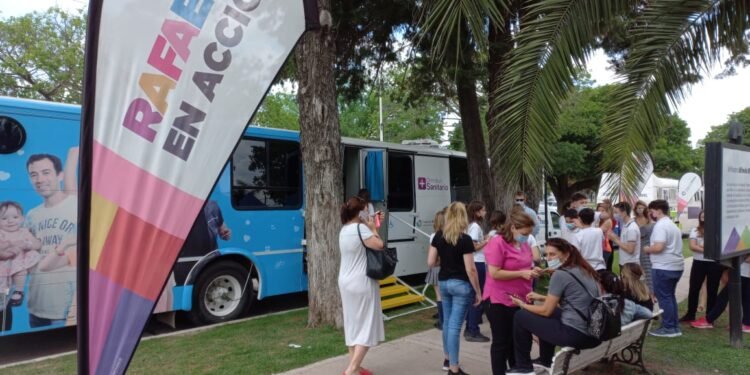 Un centenar de niños se hisoparon en el Ómnibus Sanitario