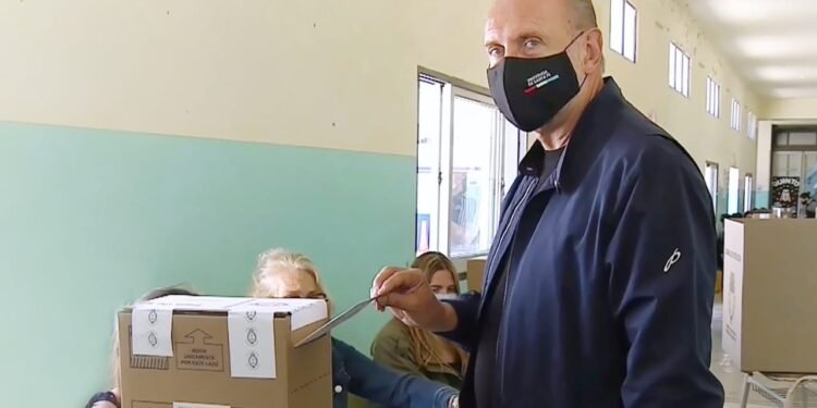 Propondrán que la portación indebida de arma de fuego sea un delito no excarcelable