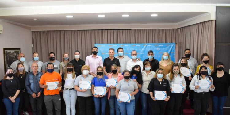 El SEOM y Protección Civil cerraron un ciclo de capacitación