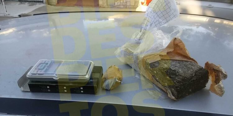 Venían de Santa Fe y llevaban marihuana para vender