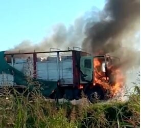 Se incendió un camión en el tramo urbano de Sunchales de la RN 34