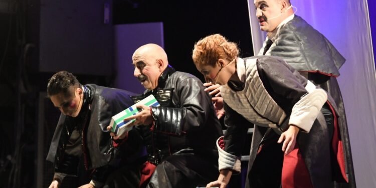 Tras diez días de puro teatro, finalizó el FTR21