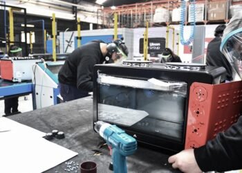 La actividad industrial creció 10,1% interanual en septiembre y la construcción 12,4%