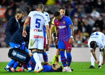 La patología del «Kun» Agüero es grave y peligra su carrera