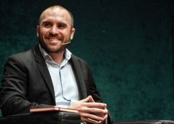 Guzmán: «Proyectamos un crecimiento del PIB para este año de casi un 10%»