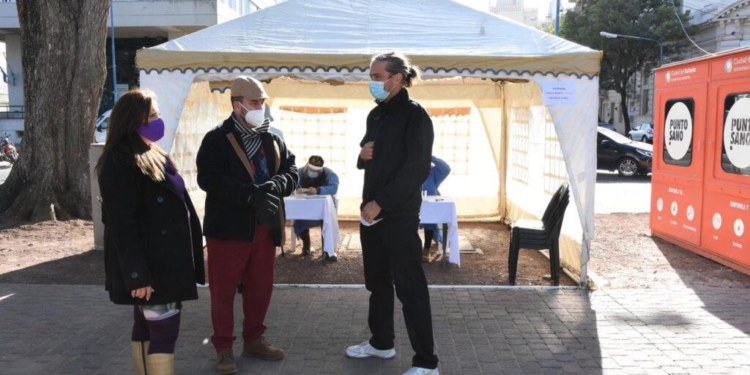 Retiran la carpa de hisopados asintomáticos en la plaza 25 de Mayo