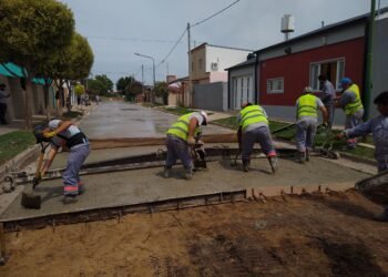 El Plan de 130 Cuadras de Pavimento se ejecuta ahora en el barrio La Cañada