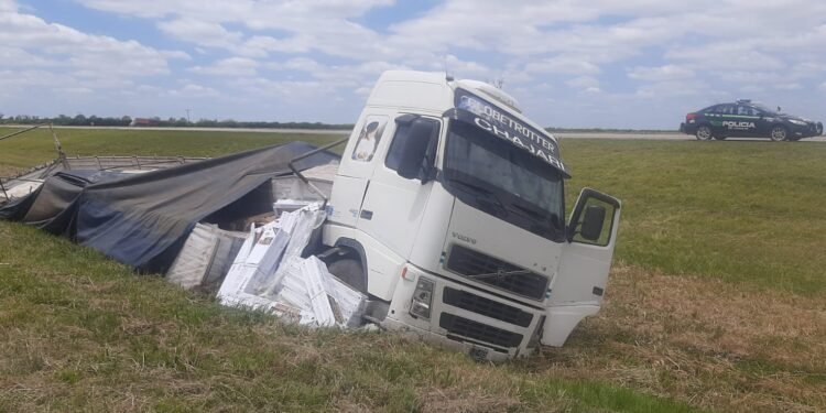 Otro despiste de un camión en el tramo regional de la Autovía 19