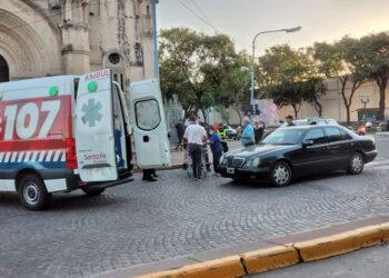 Atropellaron a una mujer frente a la Catedral