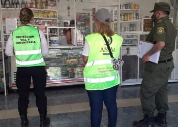 Se labraron actas de infracción en dos comercios de alimentos que no tienen habilitación