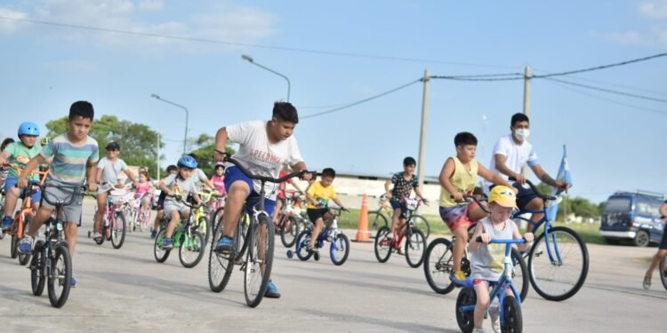 Se realizó la última edición del año de «Ciclismo en los Barrios»