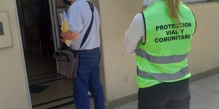 Activan controles en locales de venta de pirotecnia