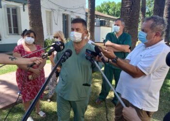 Máxima alerta en la ciudad: 51 nuevos casos y hay 4 confirmados de Omicron