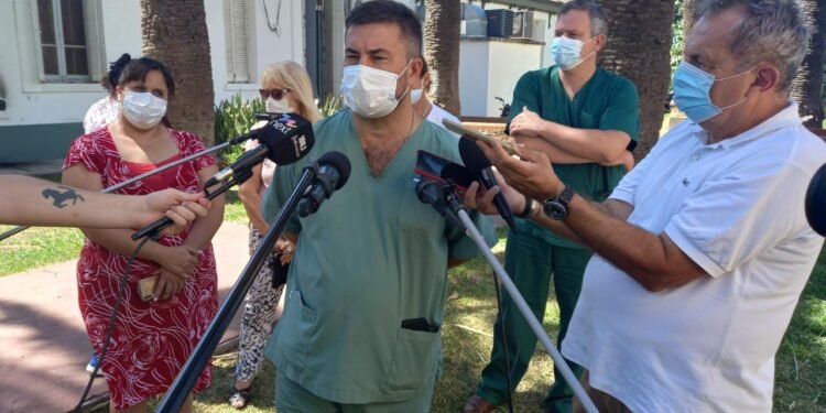 Máxima alerta en la ciudad: 51 nuevos casos y hay 4 confirmados de Omicron