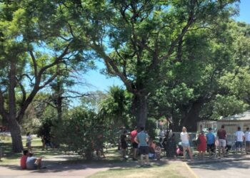 Recomiendan cumplir con el consejo más simple: el distanciamiento social