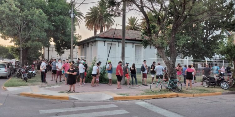 Cientos de rafaelinos fueron a vacunarse tras haber perdido sus turnos