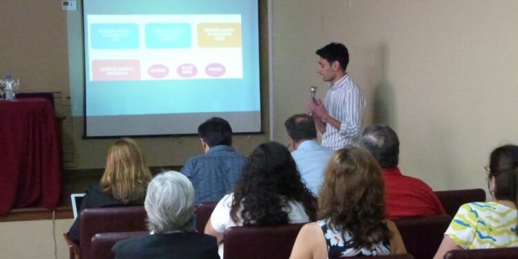 Profesionales de la región se capacitaron en la Asociación Médica en temas de oftalmología