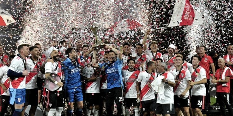 River vapuleó a Colón y se consagró en el Trofeo de Campeones