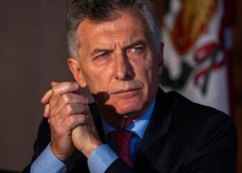 Procesaron a Macri y le prohibieron salir del país
