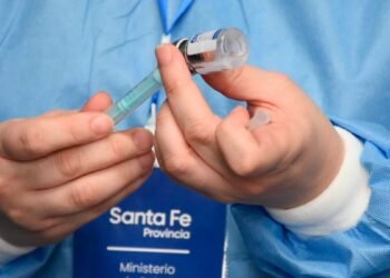 Hay 250 mil santafesinos que no completaron sus esquemas de vacunación