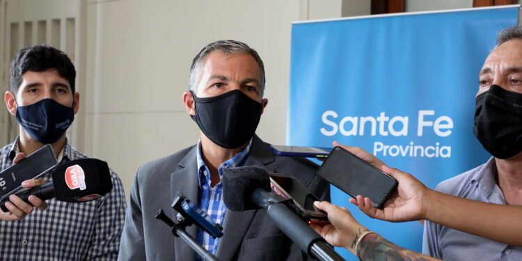 Provincia capacita a empresas para que puedan vacunar a sus empleados